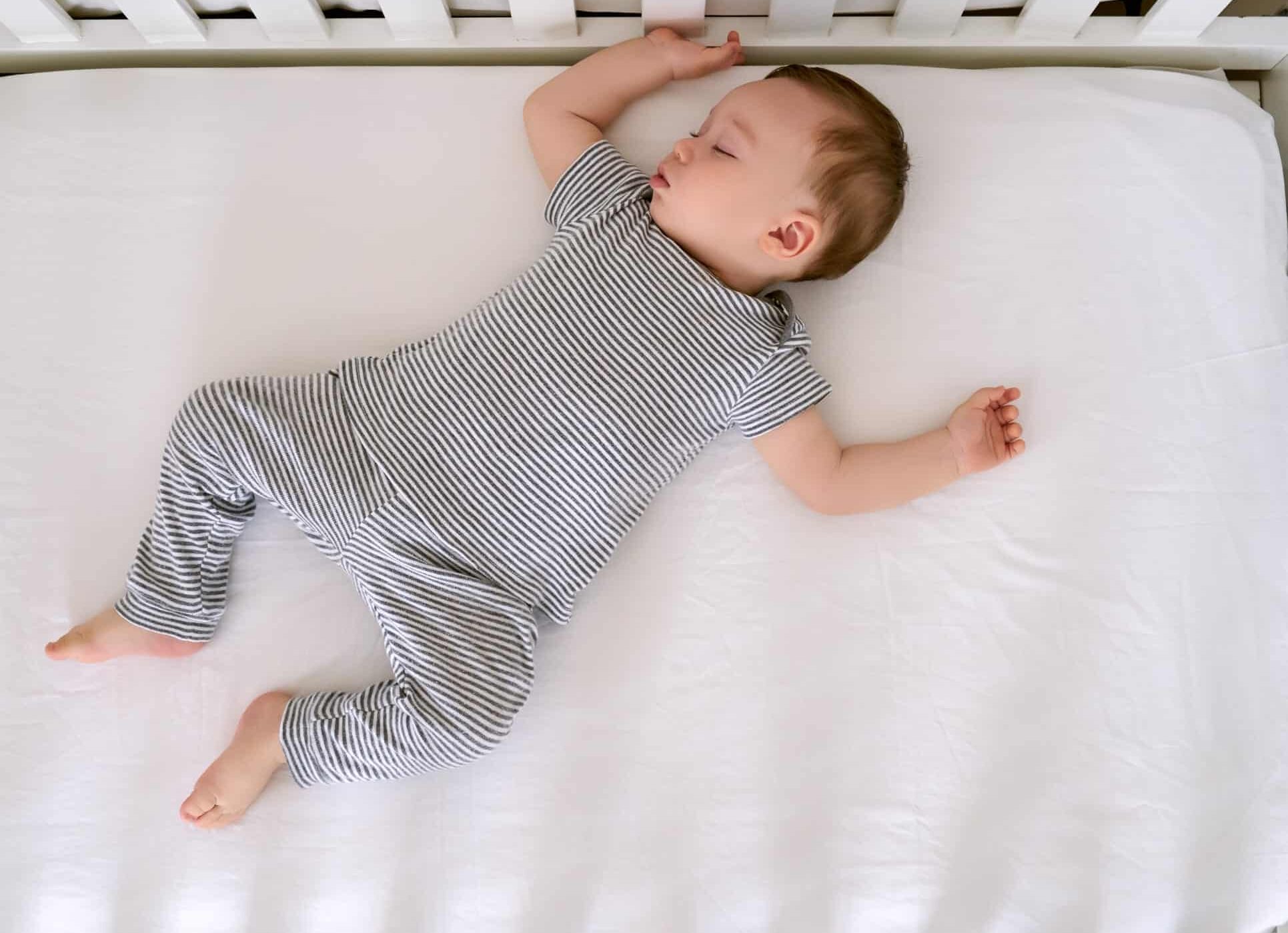 newborn sleeps 22 hours a day